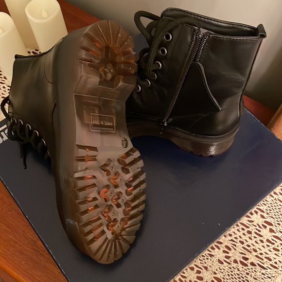 Leather platform combat boots - never worn! - Picture 3 of 5